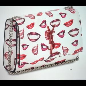 Small Kate bag with lip print